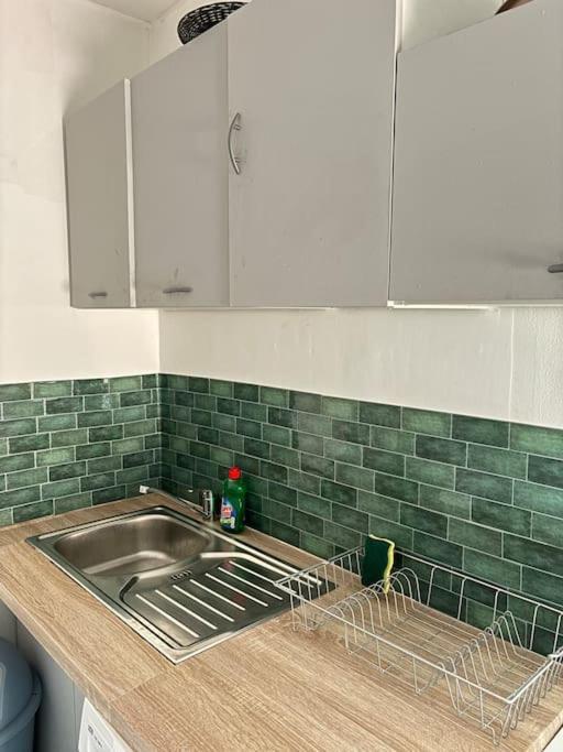 Studio Confortable آنوناي المظهر الخارجي الصورة